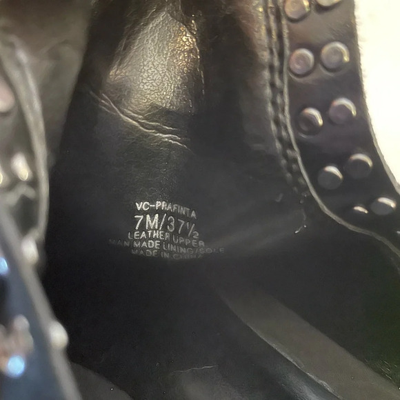 VINCE CAMUTO Black Suede Leather Booties Heel Zip Ankle Boots Studded Size 7 M - Picture 8 of 9